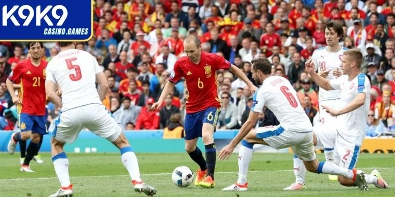 Theo dõi nhịp pressing và cách đội áp đặt thế trận